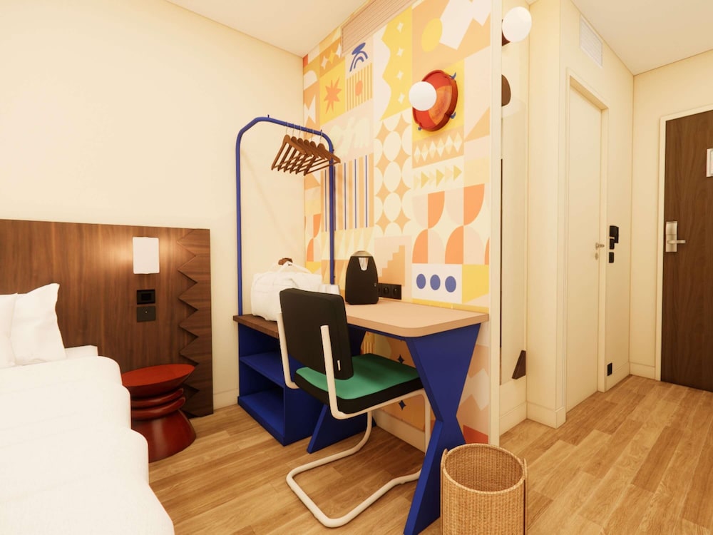 ibis Styles Lyon Gerland 7/45