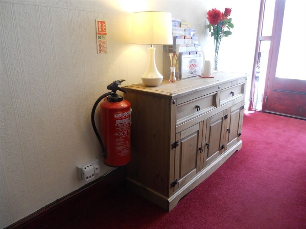 All Seasons Guest House 25/38