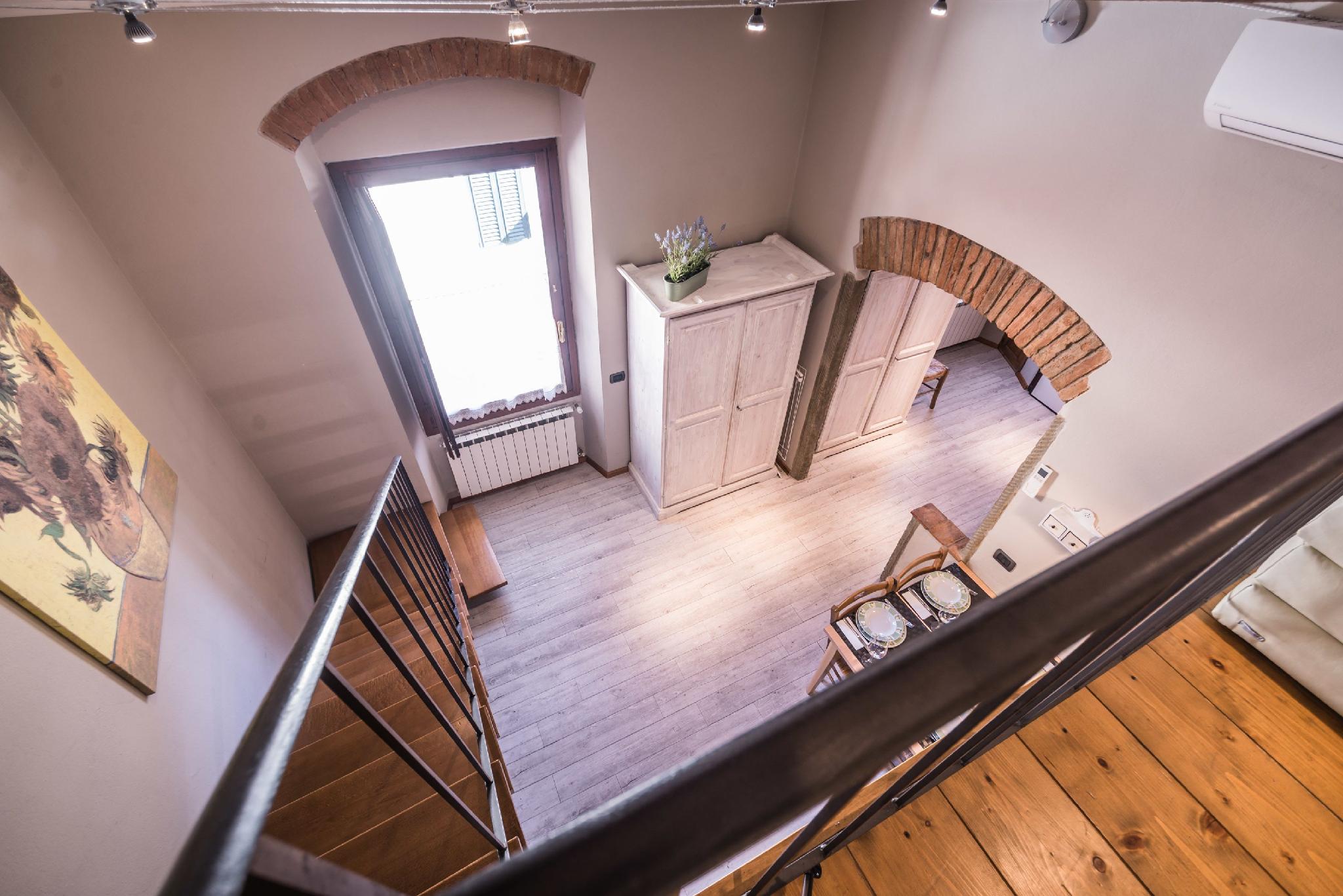 A Few Steps to The Duomo Comfortable 1BD Apt 12/23