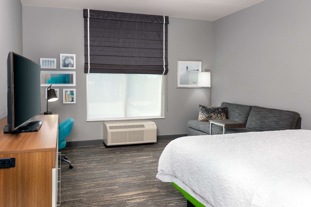 ROOM, KING BED