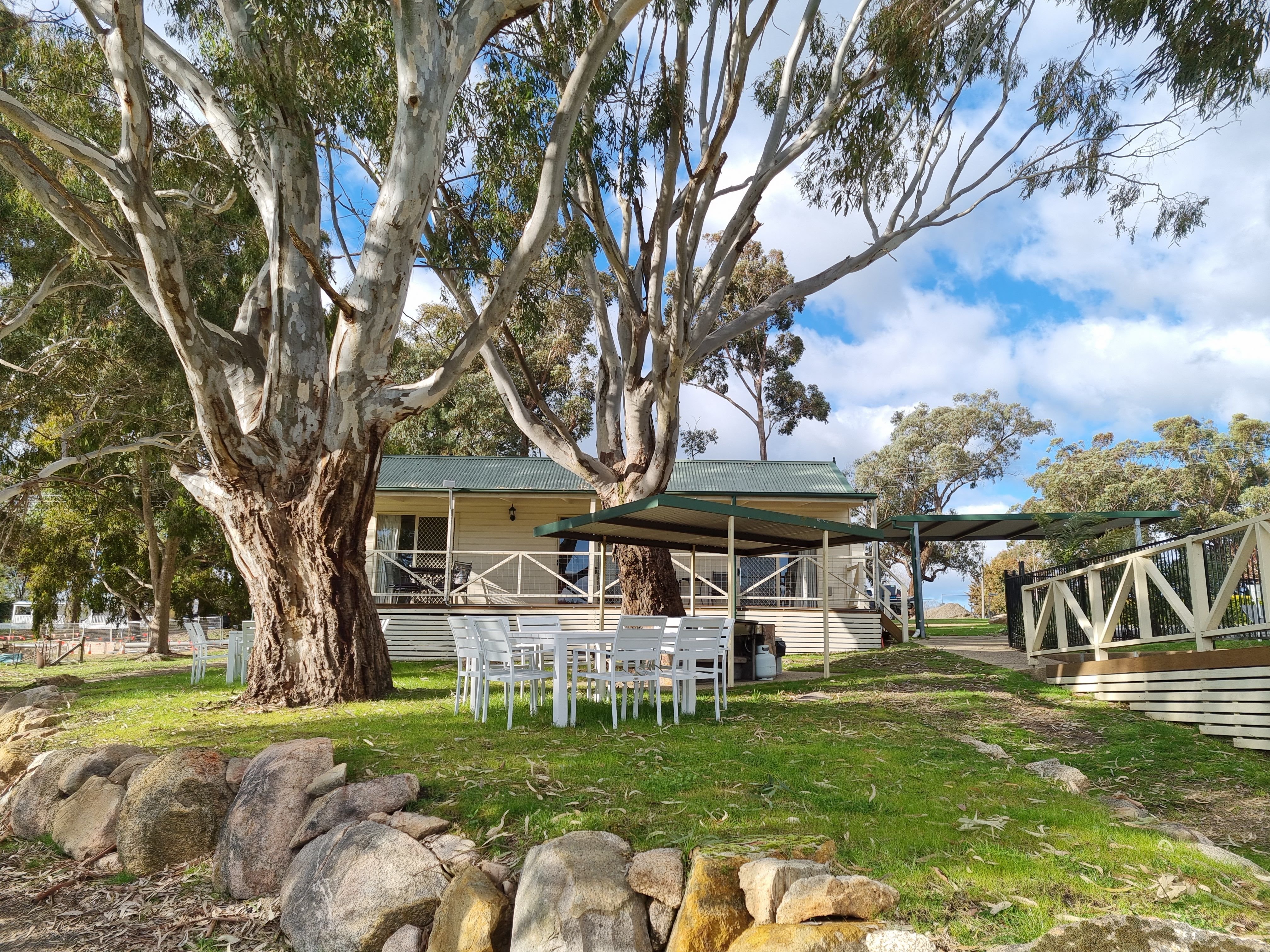 Golden Heritage Cottages 12/12
