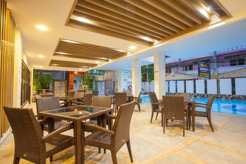 New Siam Palace Ville Hotel 58/70