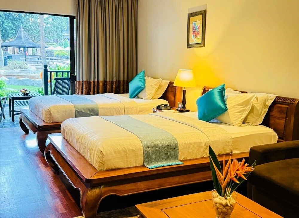 Cyberview Resort And Spa 25/66