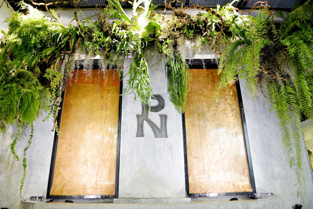 Picnic Hotel Bangkok 5/48