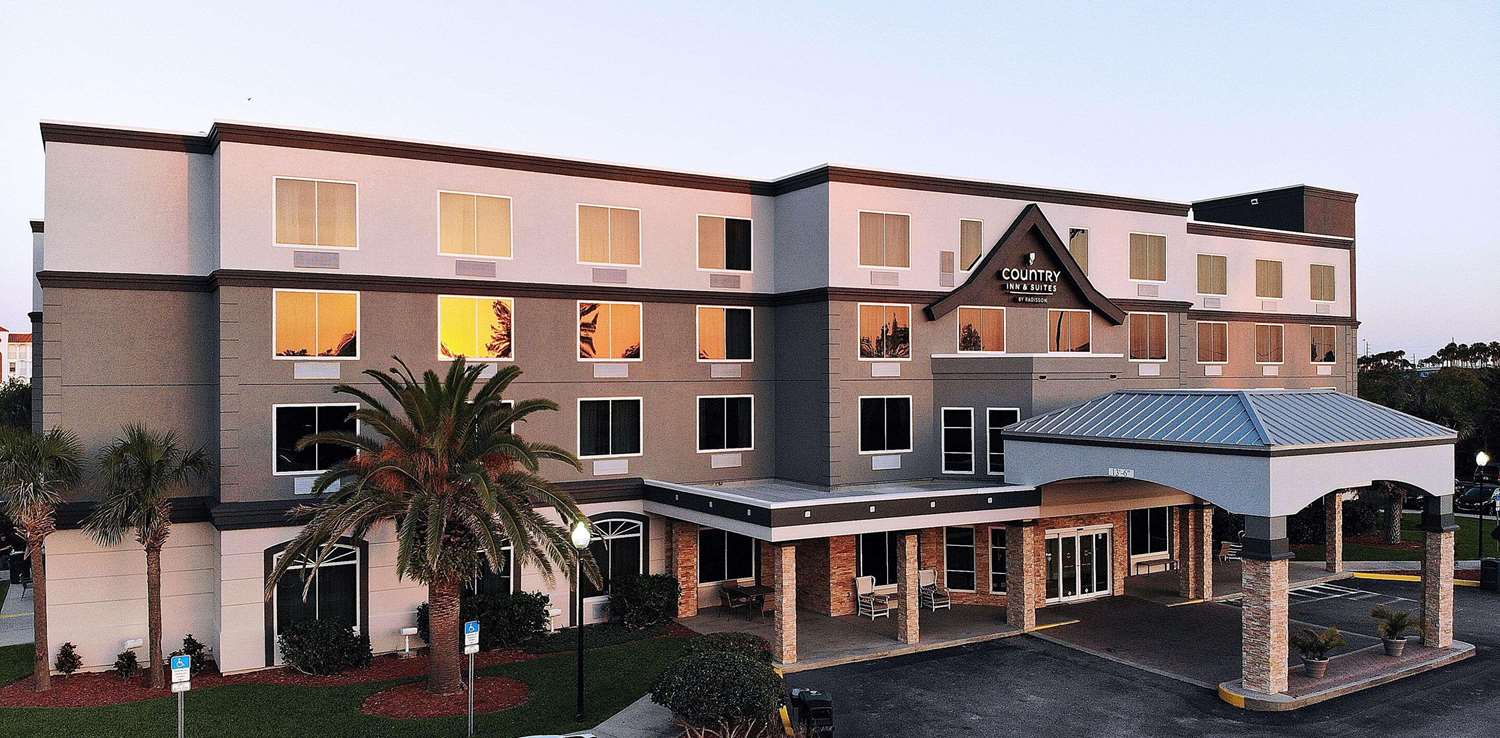 Country Inn & Suites by Radisson, Port Canaveral, FL 4/34