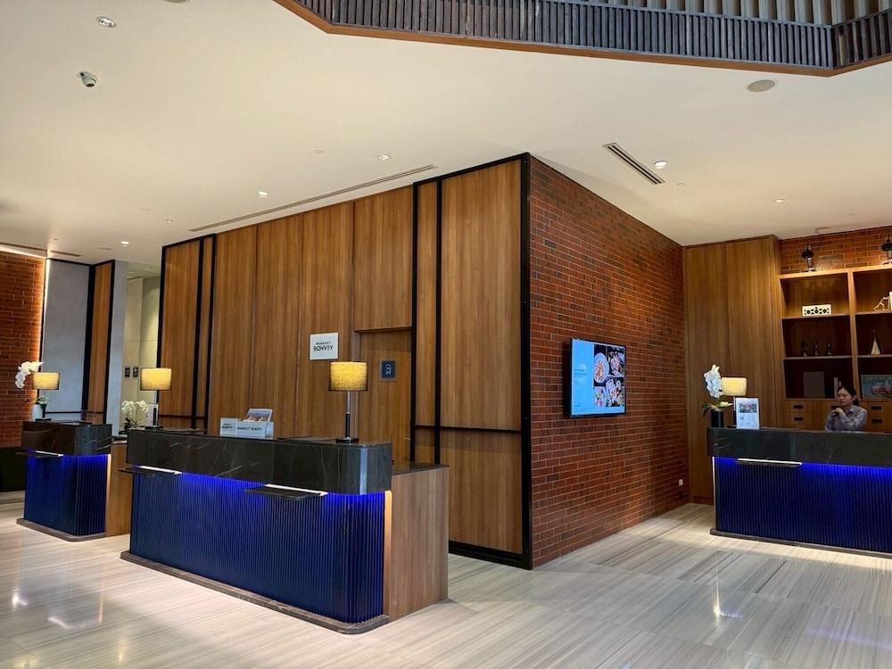 Four Points by Sheraton Ploenchit Bangkok 8/56