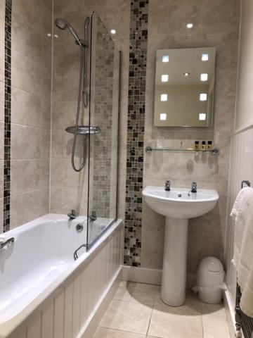 Easington House- Guest House 16/17