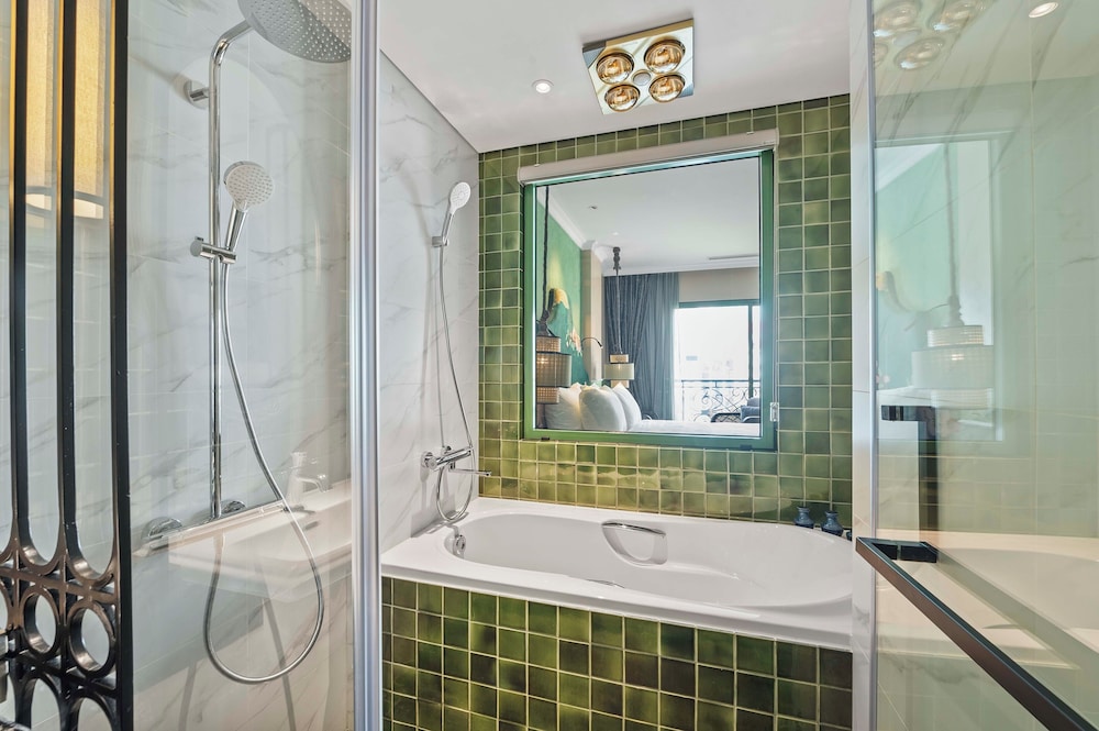 22Land Heritage Hotel & Retreat 48/50