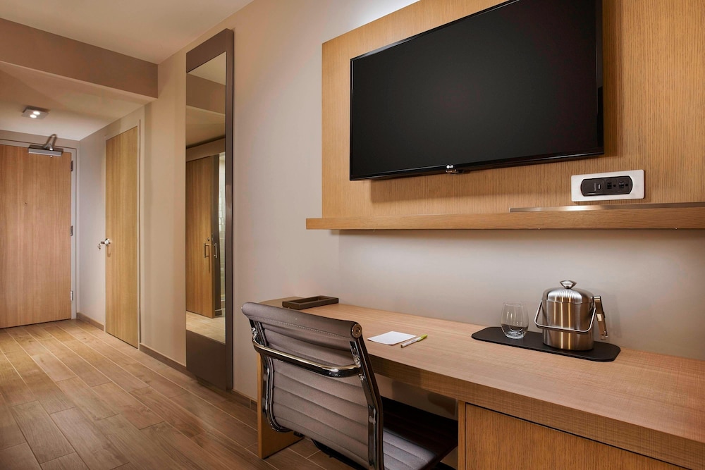 Courtyard by Marriott San Diego Gaslamp/Convention Center 29/37