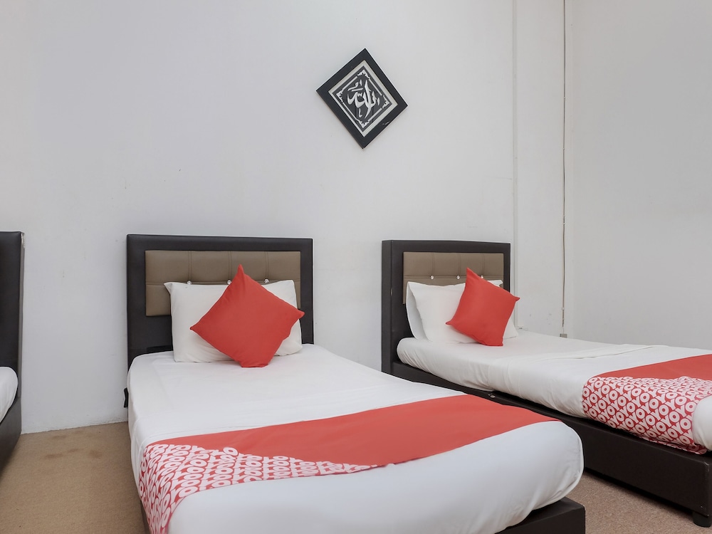OYO 90180 Gemilang Hotel Kerteh 17/29