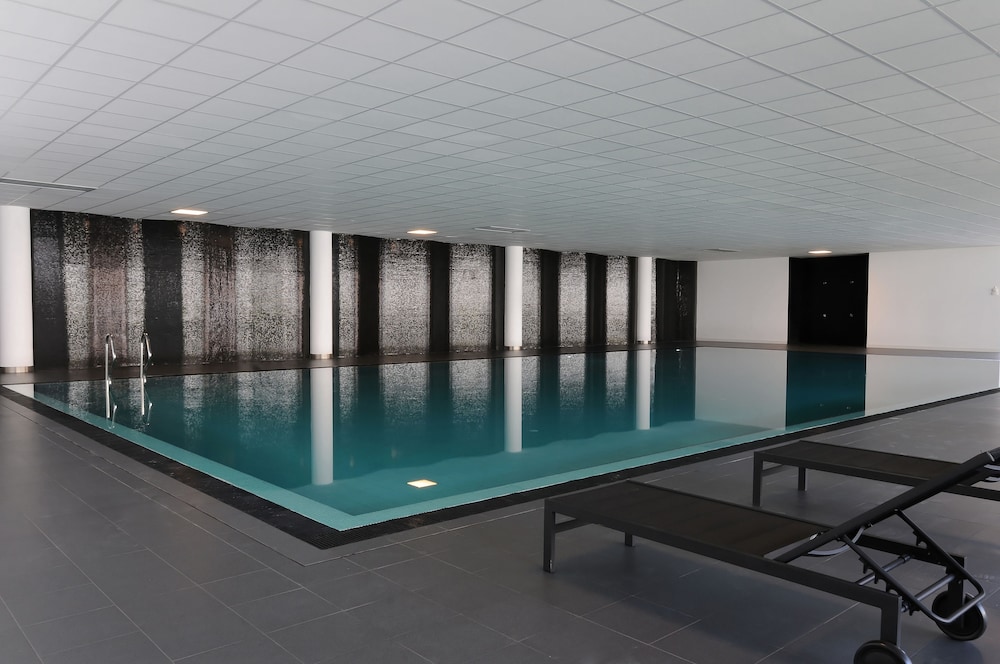 Open Village Sports Hotel Amp Spa Club 8/47