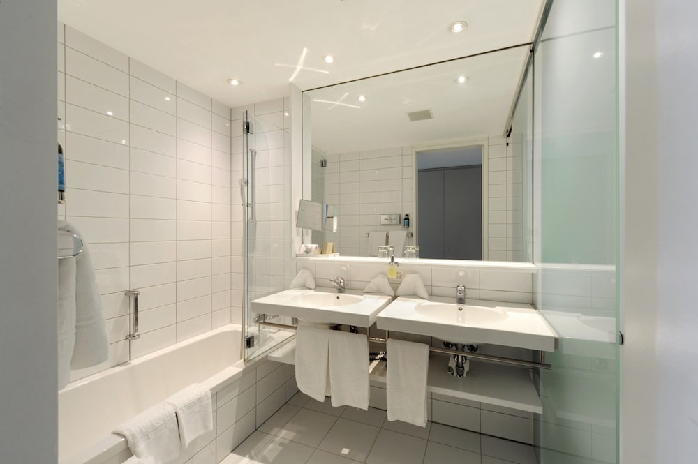 Hermitage Lake Lucerne - Beach Club & Lifestyle Hotel 16/74