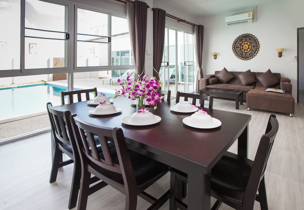 Lux Family Villas 55/73