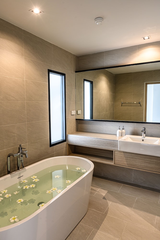iSanook Hua Hin Resort and Suites (SHA Plus+) 38/69