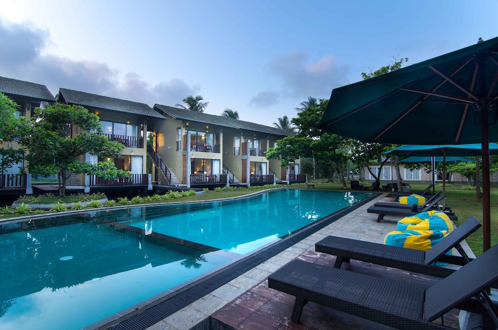 South Lake Resort 13/15