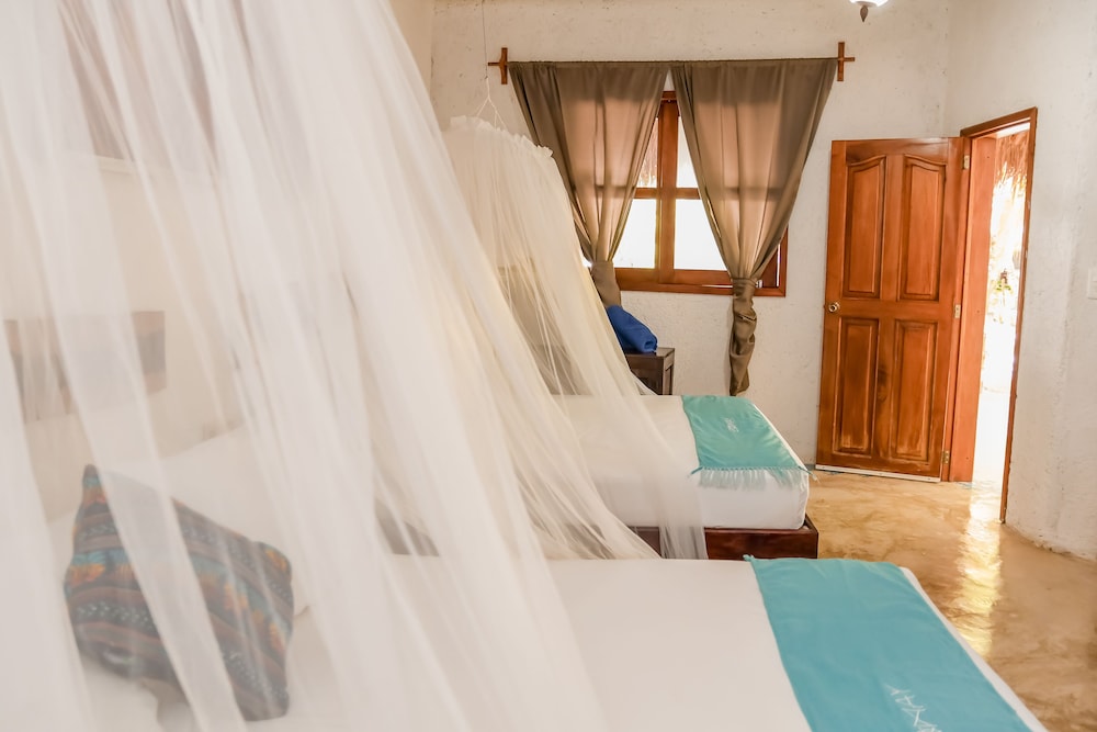 Hotel Zomay Holbox 54/91