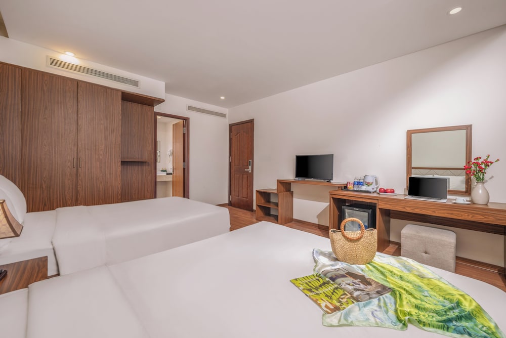 De L'amour Hotel 24/57