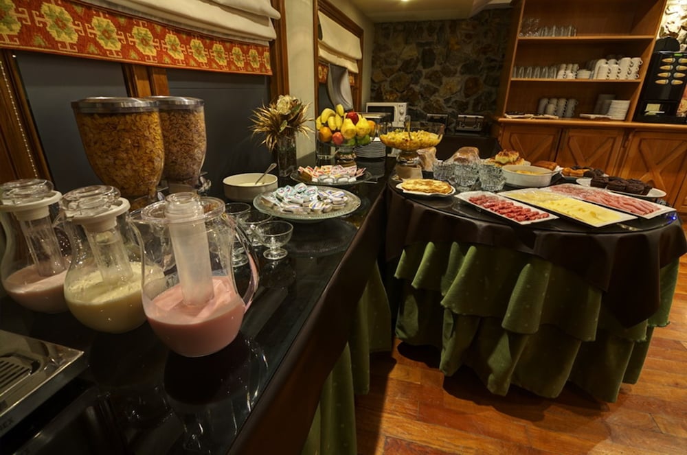 VILLA BRESCIA HOTEL 46/54