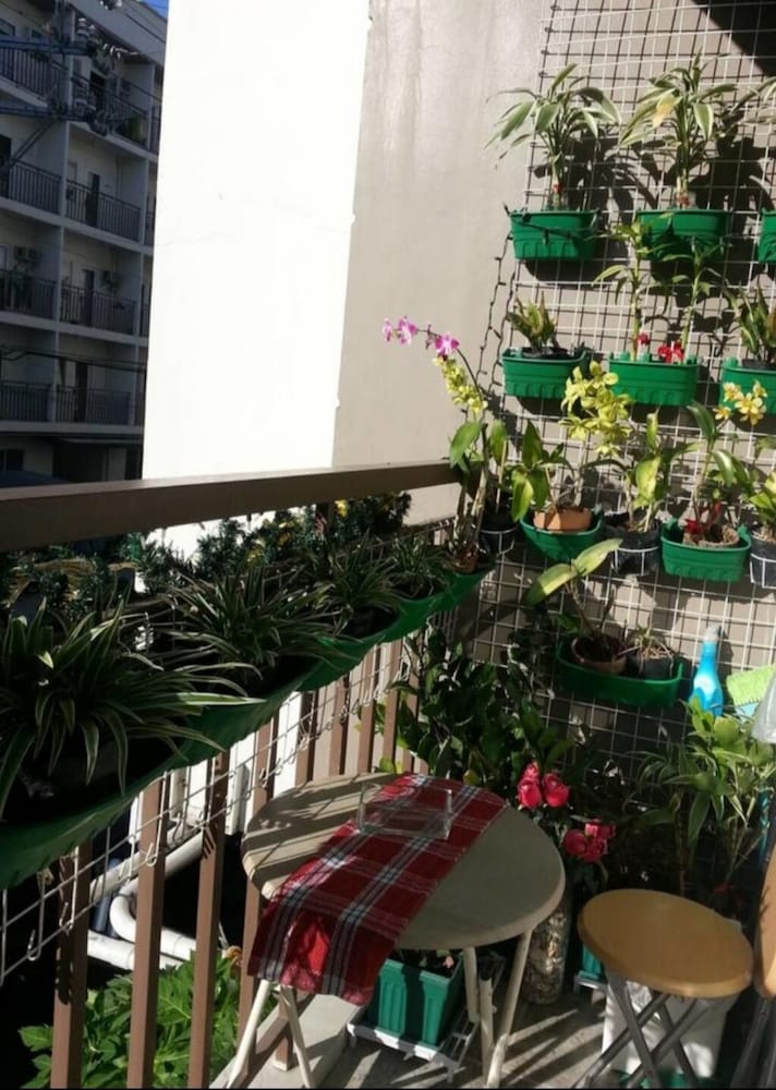 Jen's Comfy Home 2/17