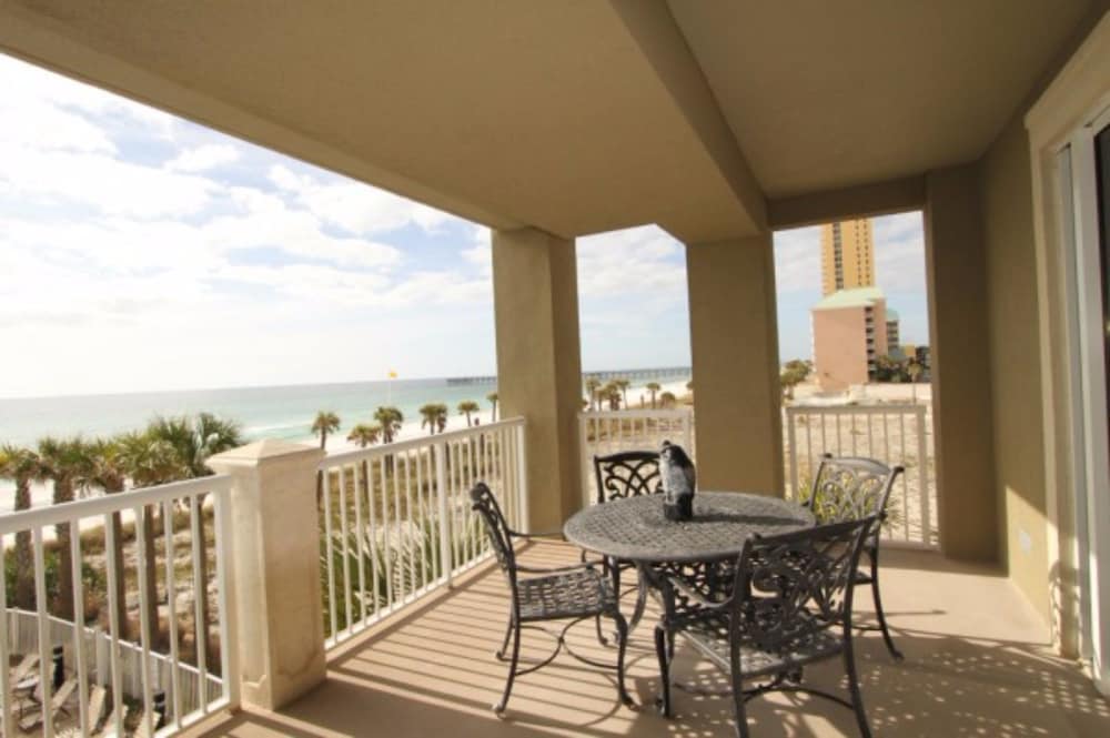 Grand Panama Beach Resort by Emerald View Resorts 73/77