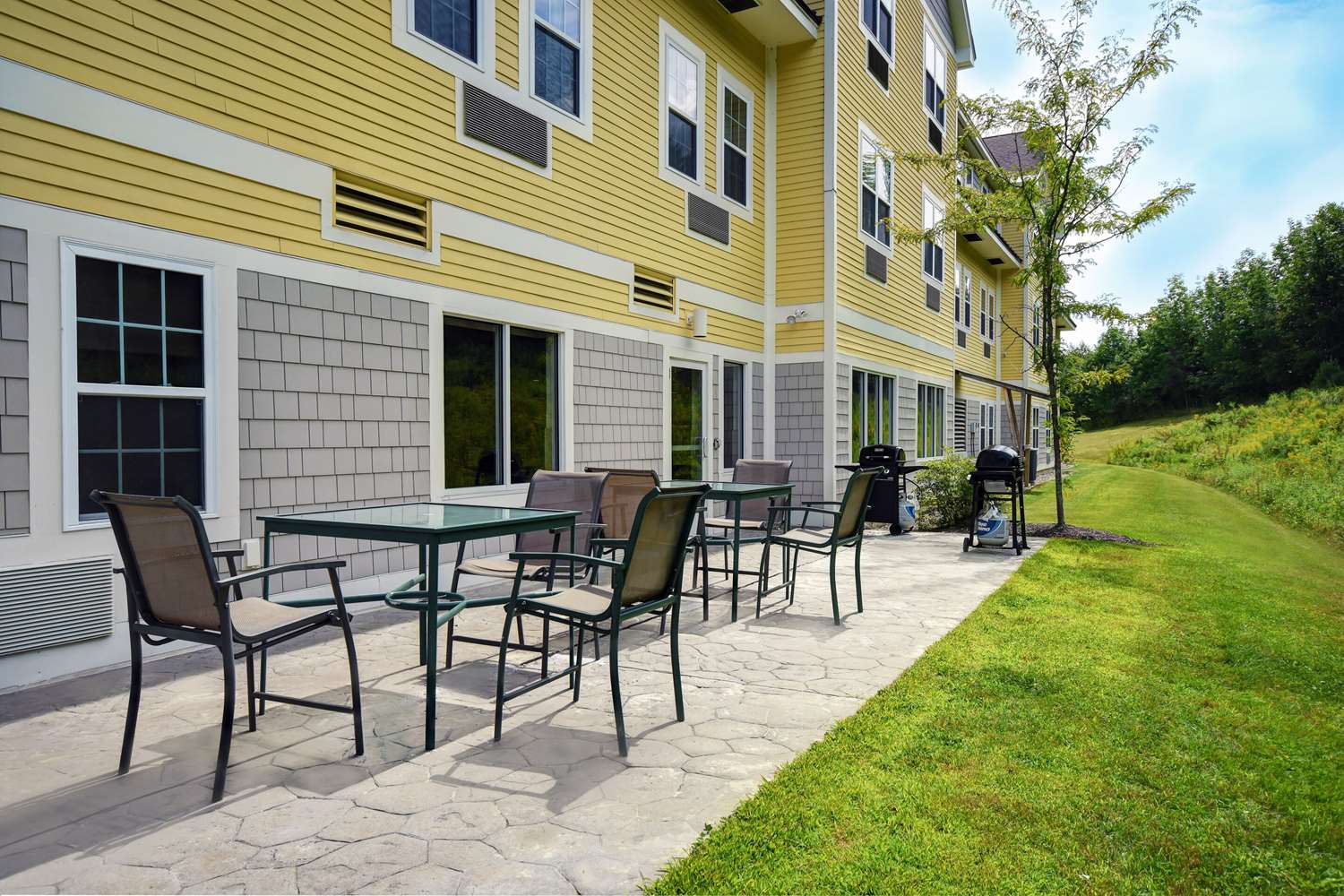 Comfort Inn & Suites Wilton, ME 25/27