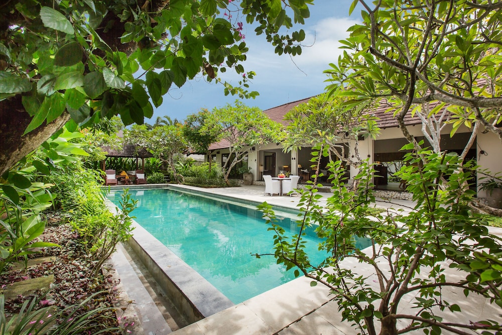 Villa Roku By Nagisa Bali 36/50