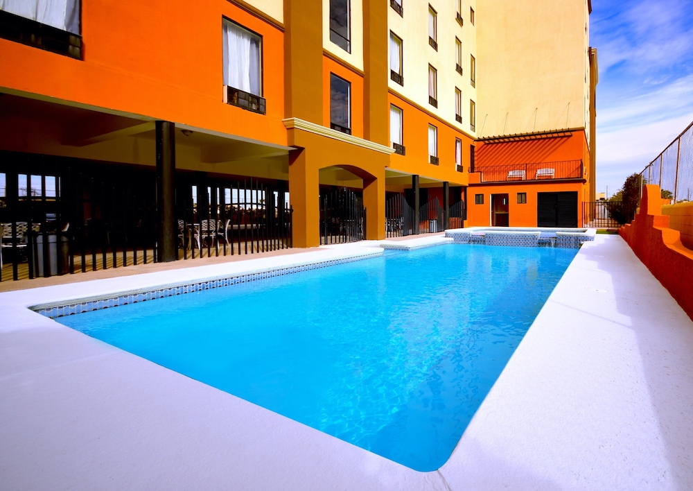 Hotel Consulado Inn 27/46