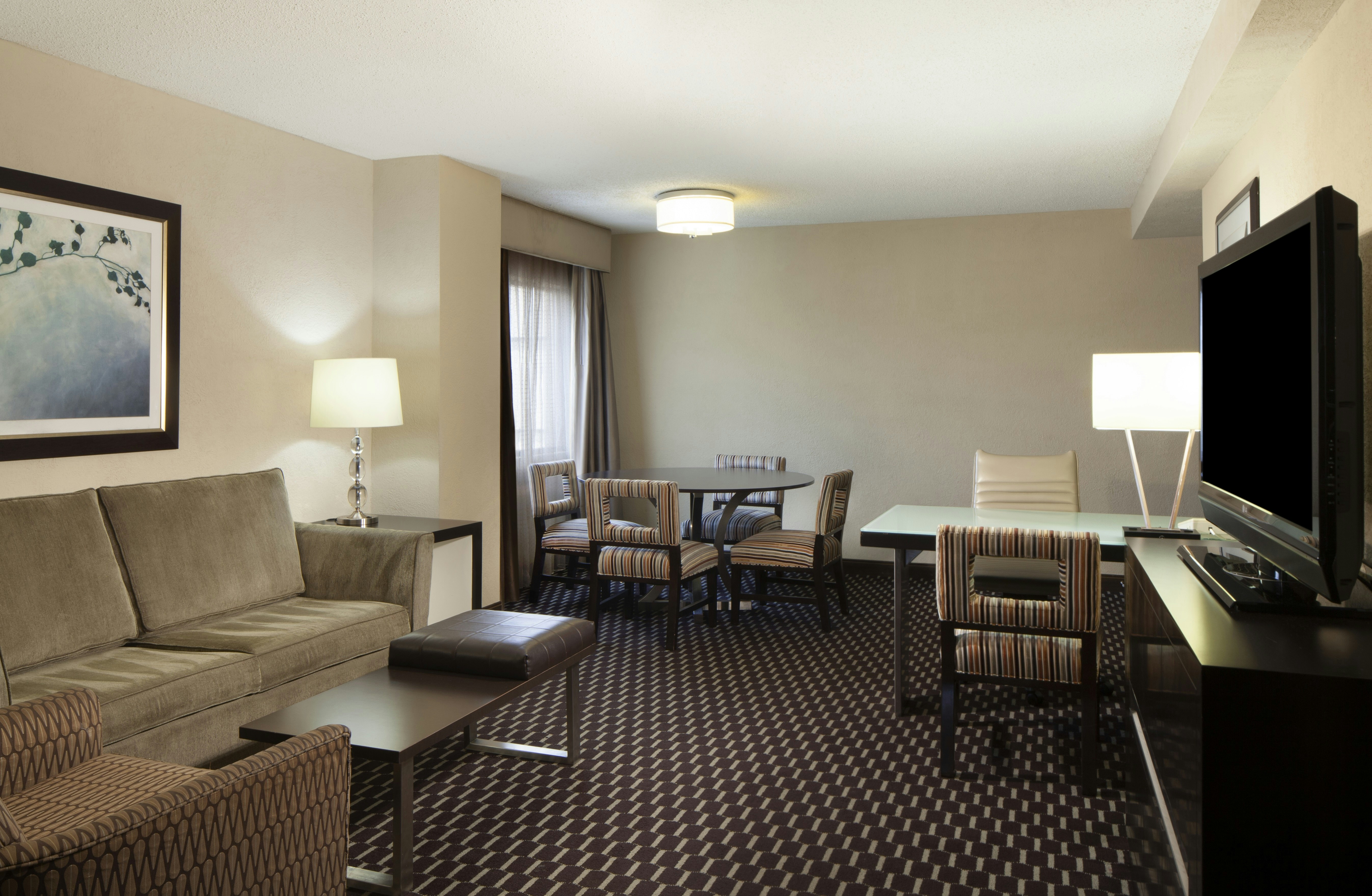 Embassy Suites Galleria 41/50