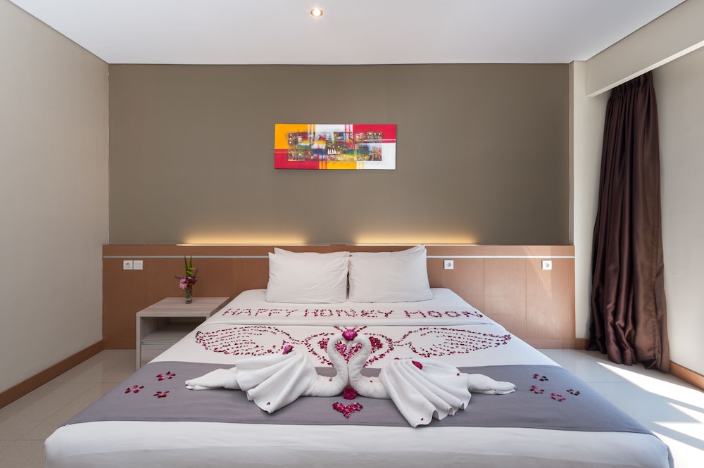 Nava Hotel Tawangmangu 24/73
