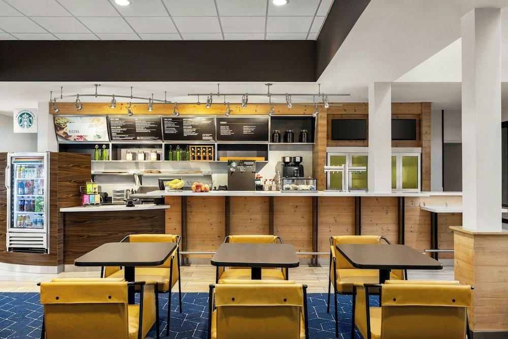 Courtyard by Marriott Atlanta Northlake 31/50