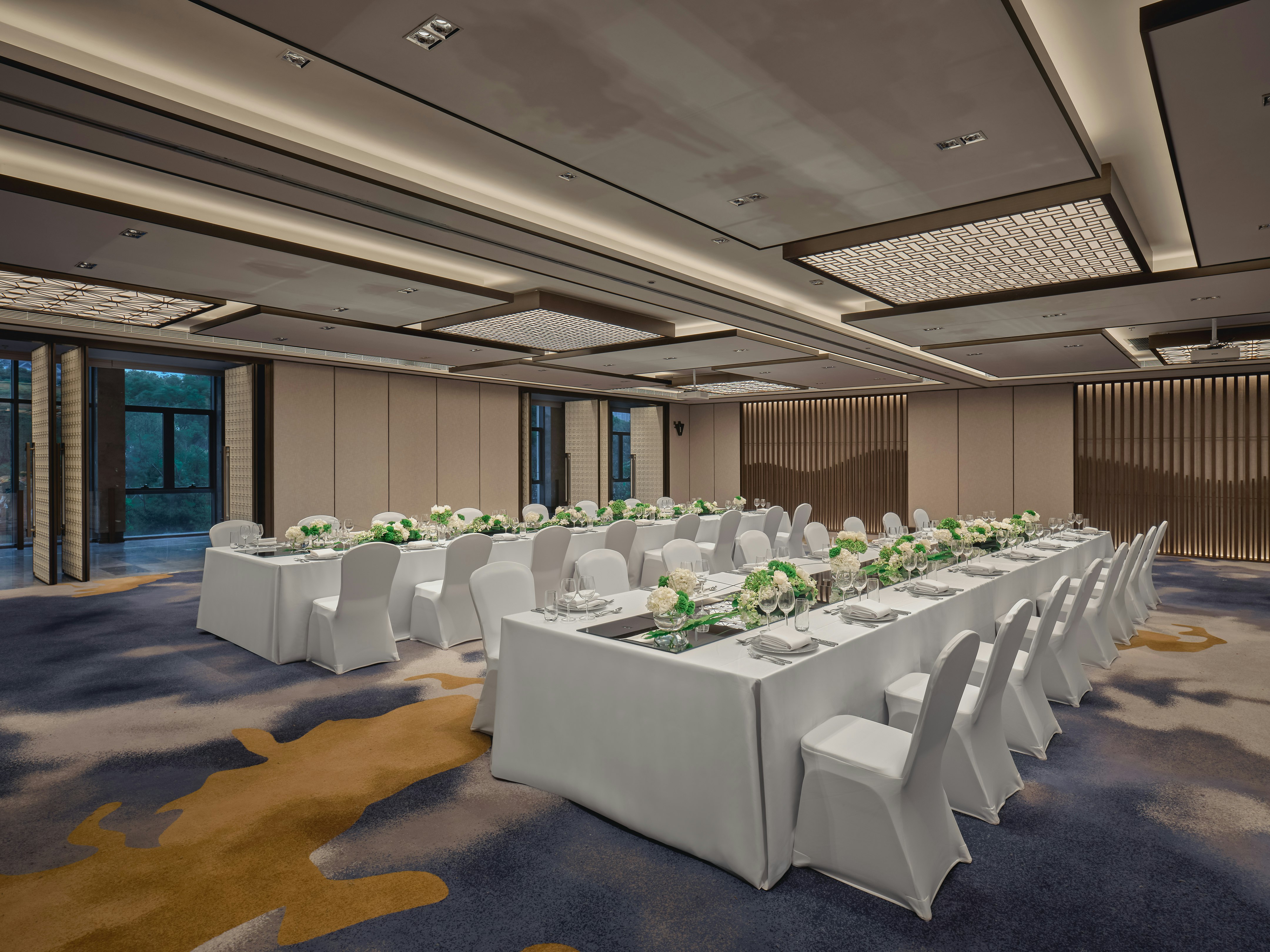 HUALUXE Kunshan Huaqiao an IHG Hotel 45/50