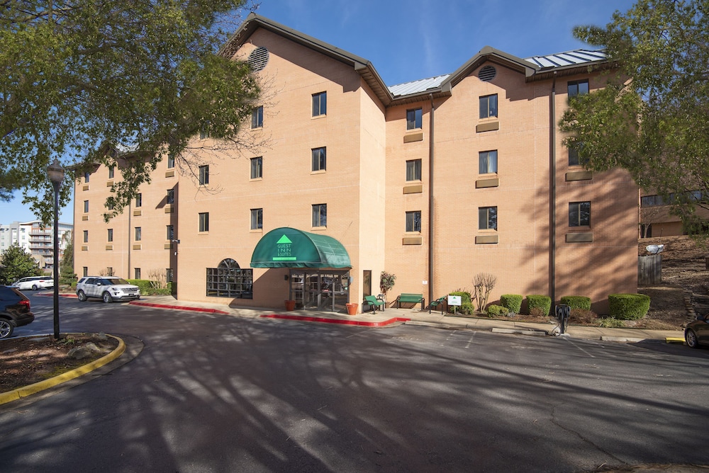 Guest Inn and Suites Midtown Medical Center 31/38