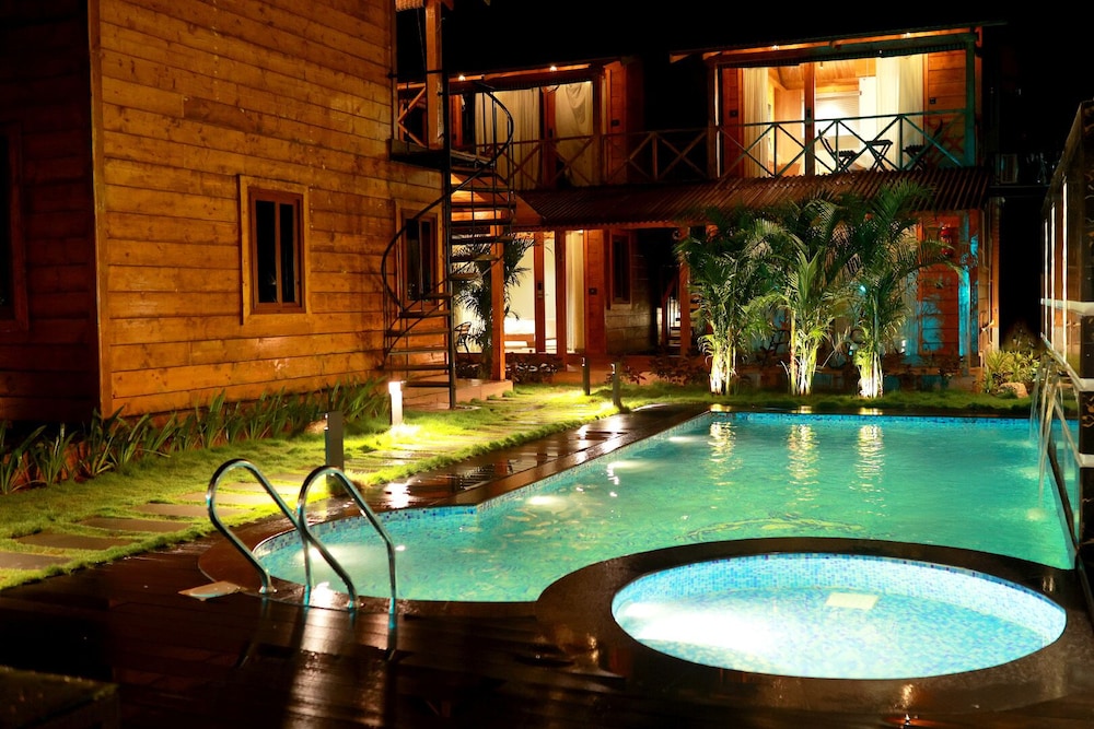 Wooden ECR Sea Resort 54/59