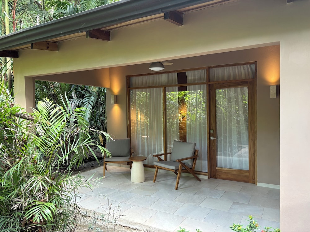 The Falls Resort at Manuel Antonio 8/70