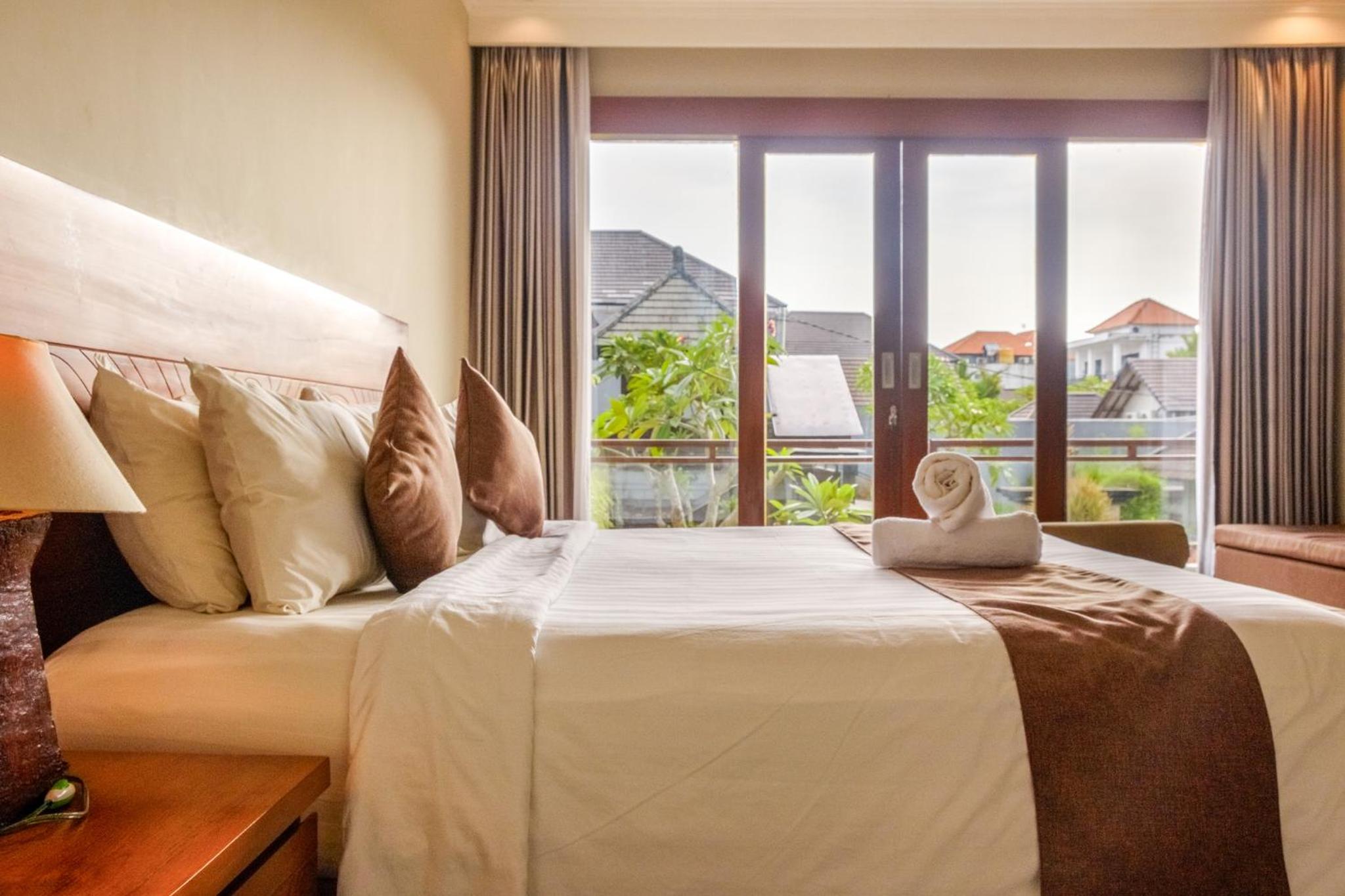Deluxe, Double Bed