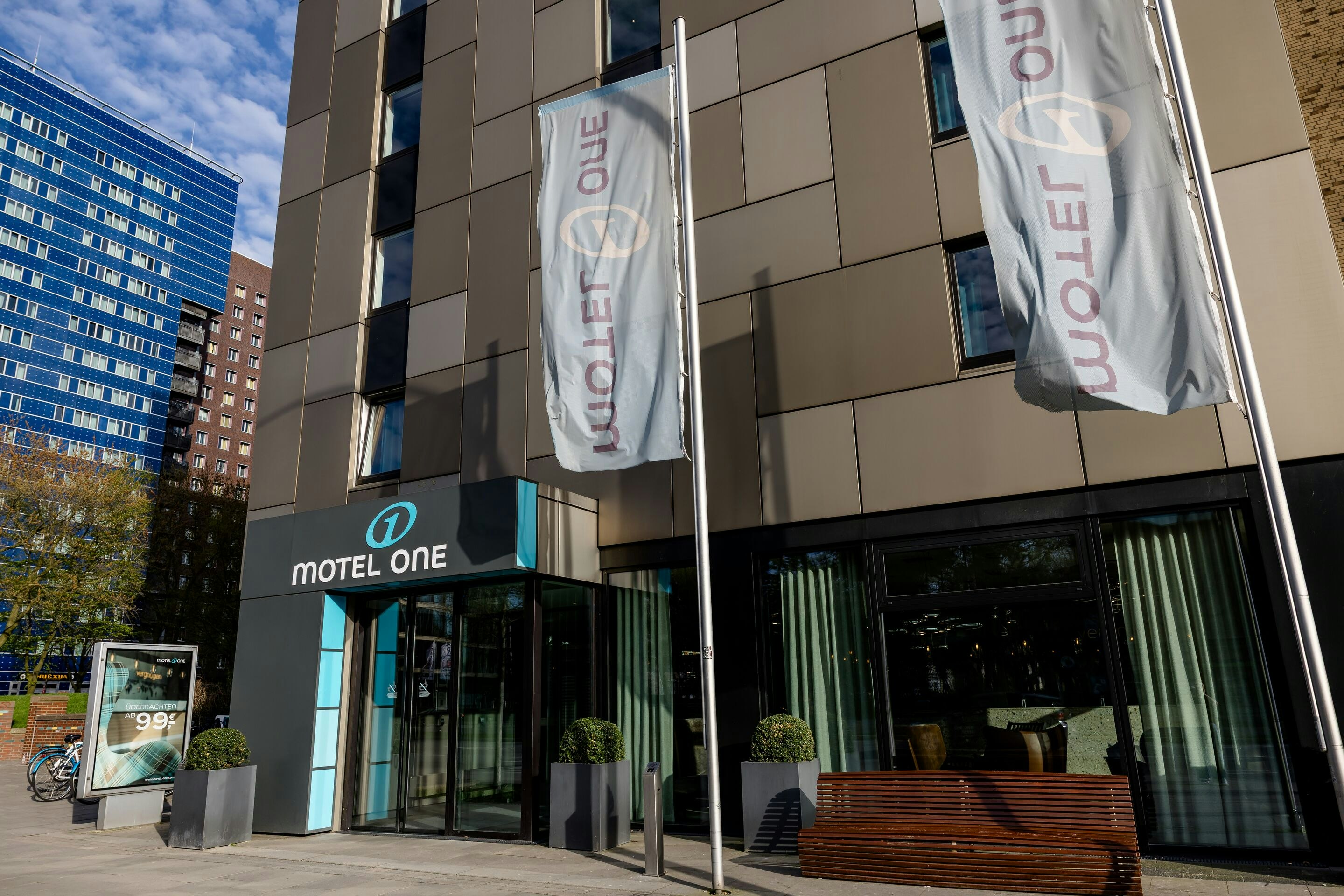 Hotel Motel One Hamburg-Alster 2/50
