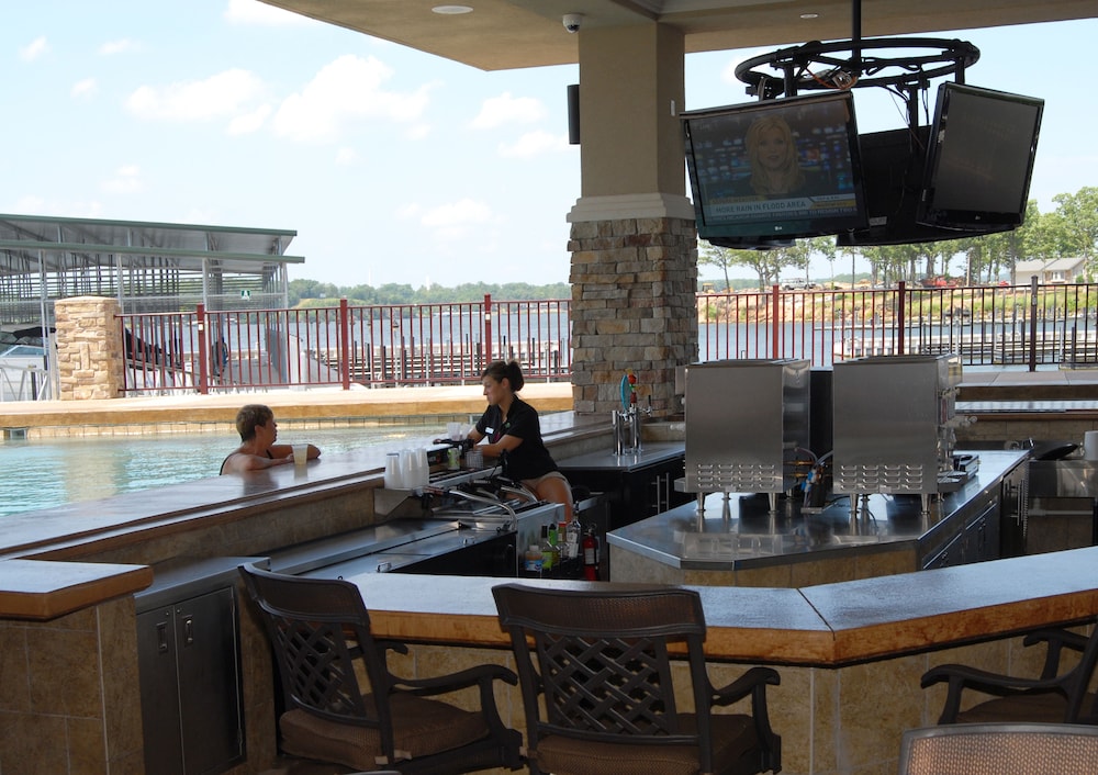 Camden On the Lake Resort Spa Yacht Club 50/68