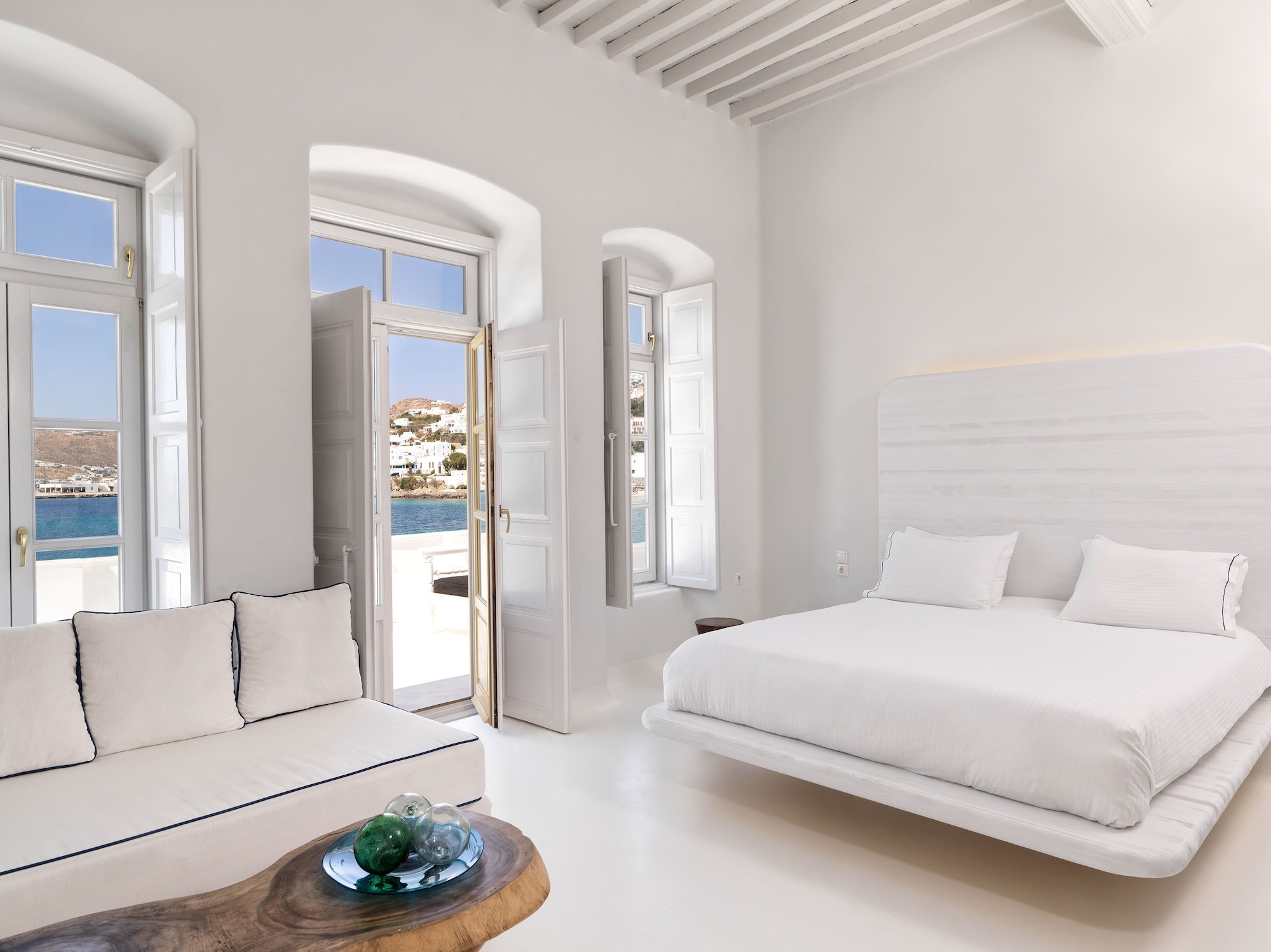4 BEDROOMS, VILLA, SEA VIEW