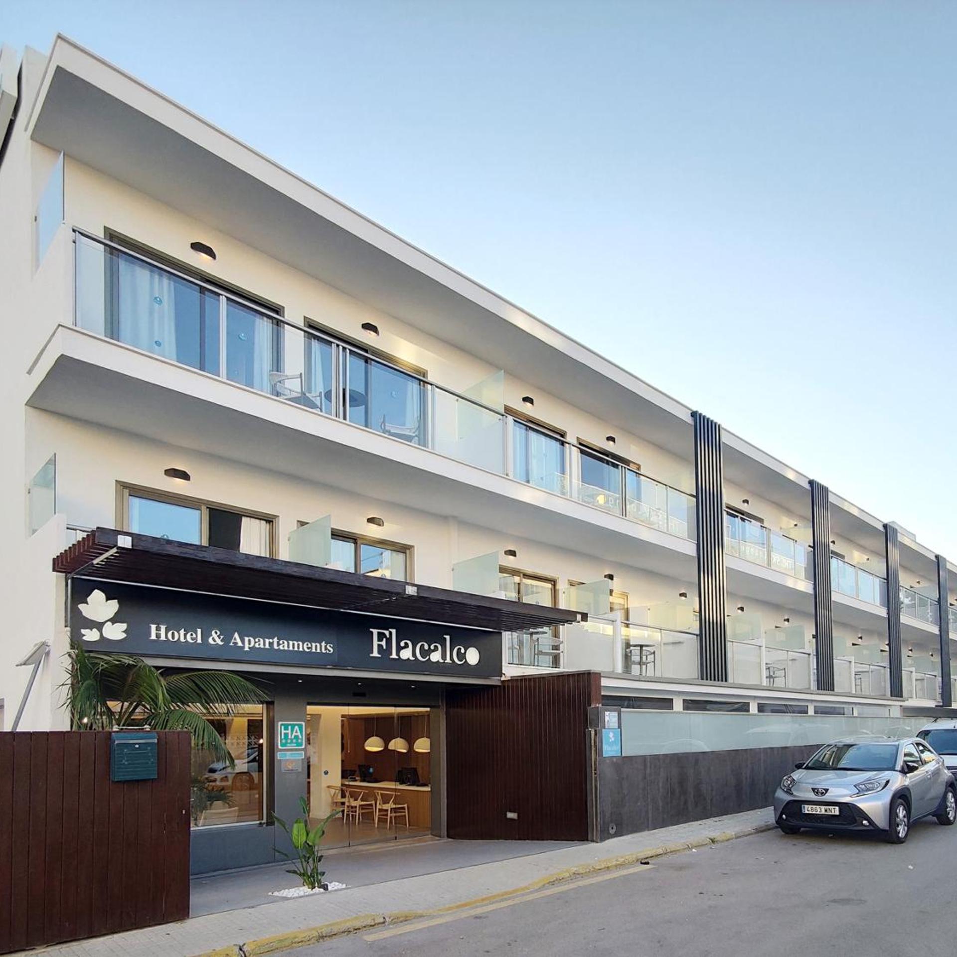 Flacalco Suites Aparthotel 43/50