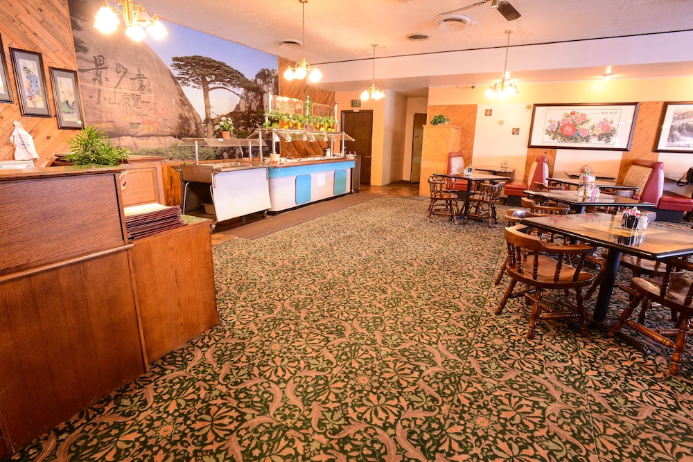 Burlington Inn 3/27