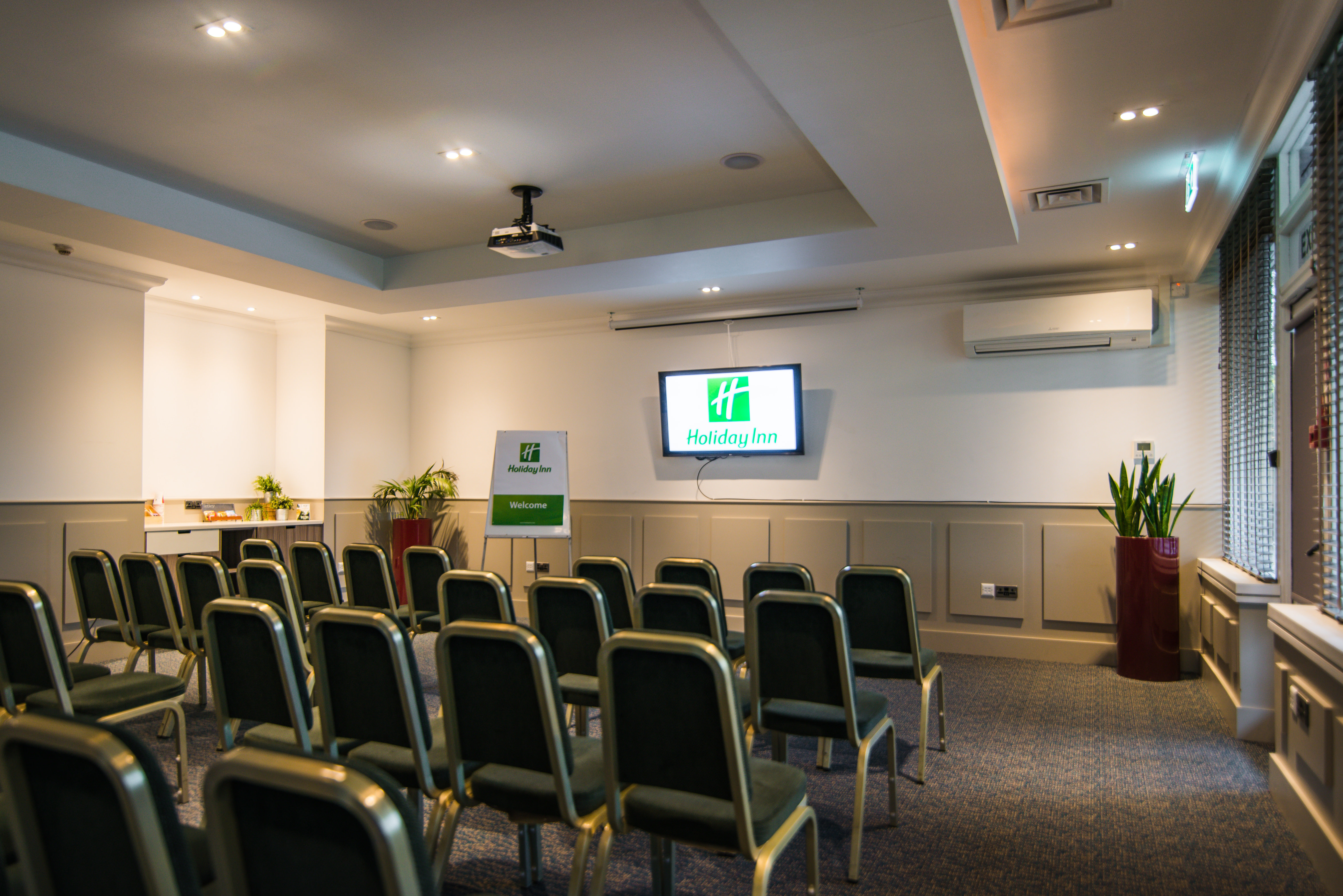 Holiday Inn Stoke On Trent M6 Jct 15 36/38