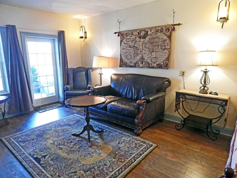 Battlefield Bed &amp; Breakfast Inn 45/76