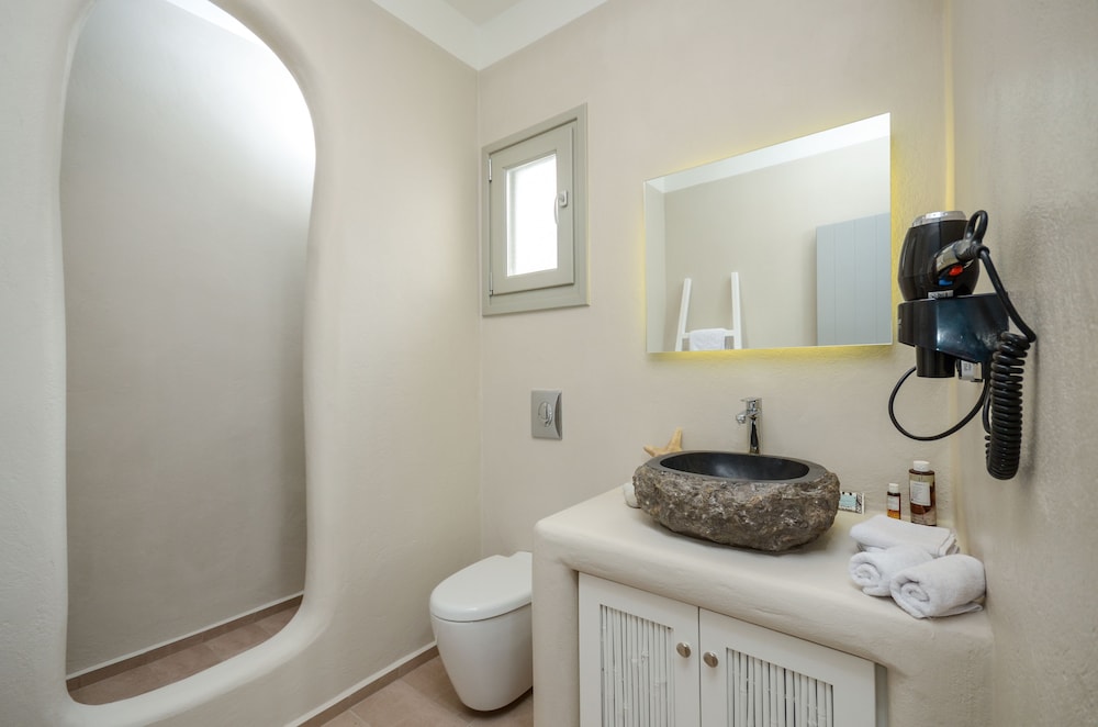 Aphrodite Luxury Apartments 34/36