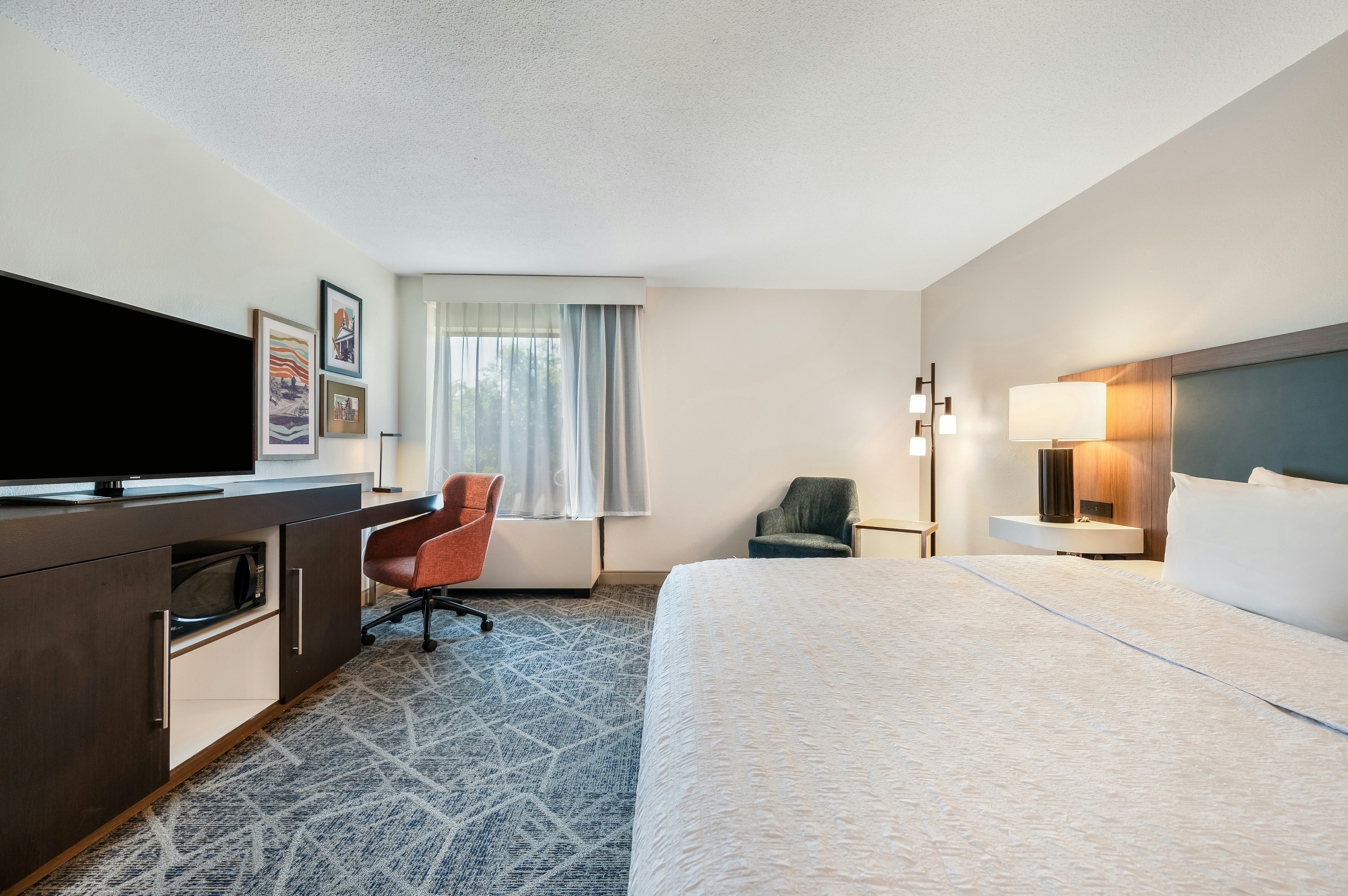 غرفة قياسية بسرير كينج، Hampton Inn White River Junction 2/7