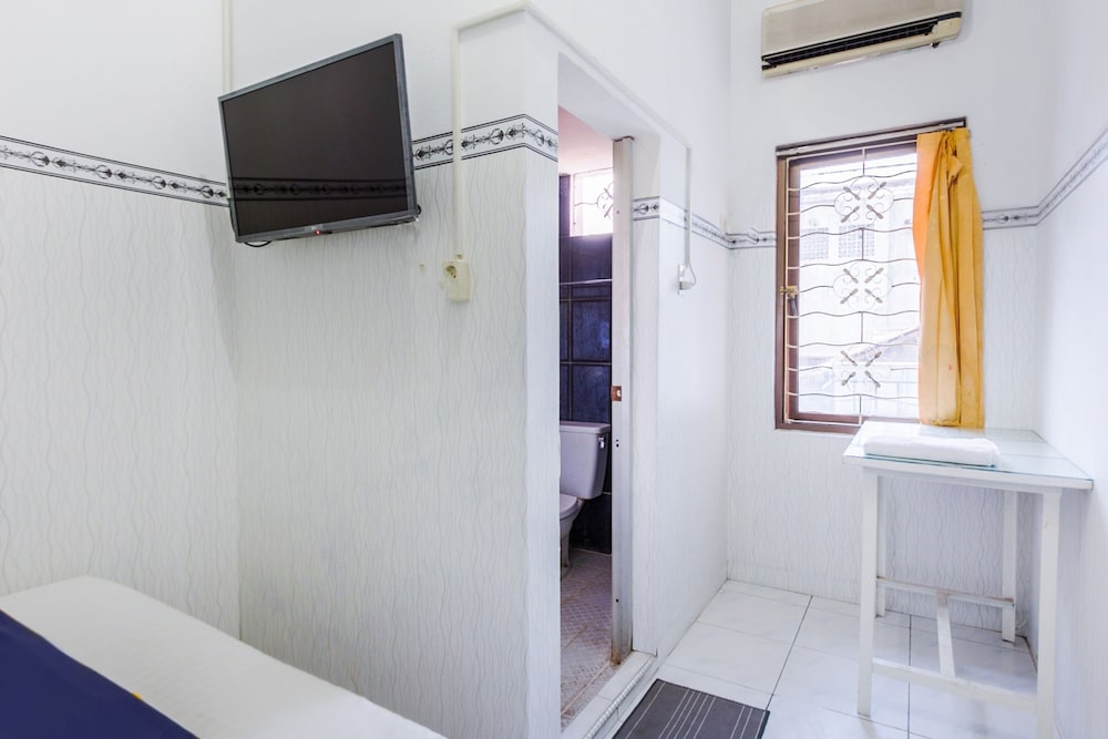 OYO 2628 Kartini Residence 19/29