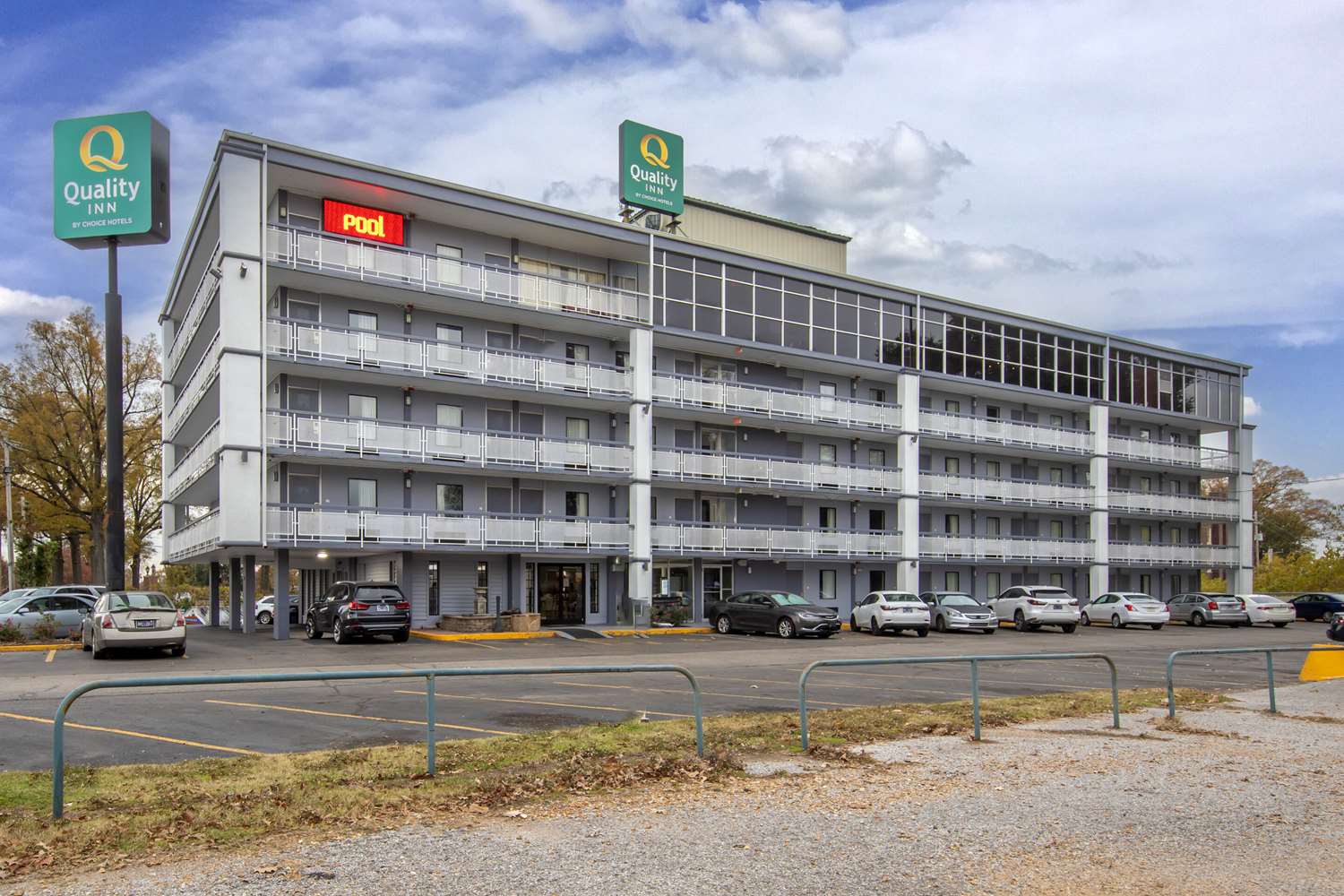 Downtown Inn & Studio Suites 7/23
