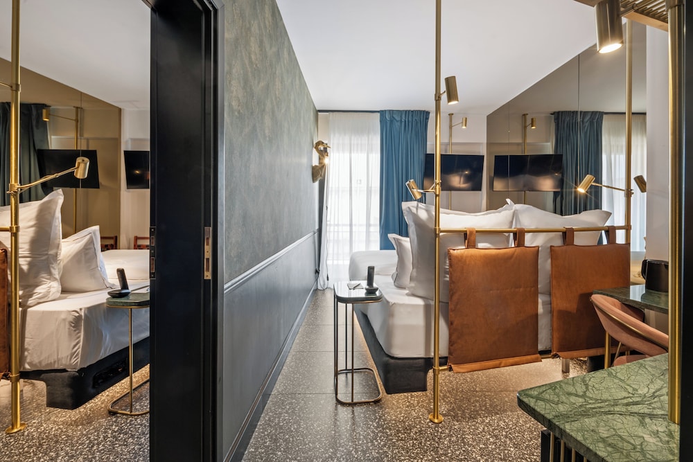Skylark By Aluma Hotels And Resorts 50/50