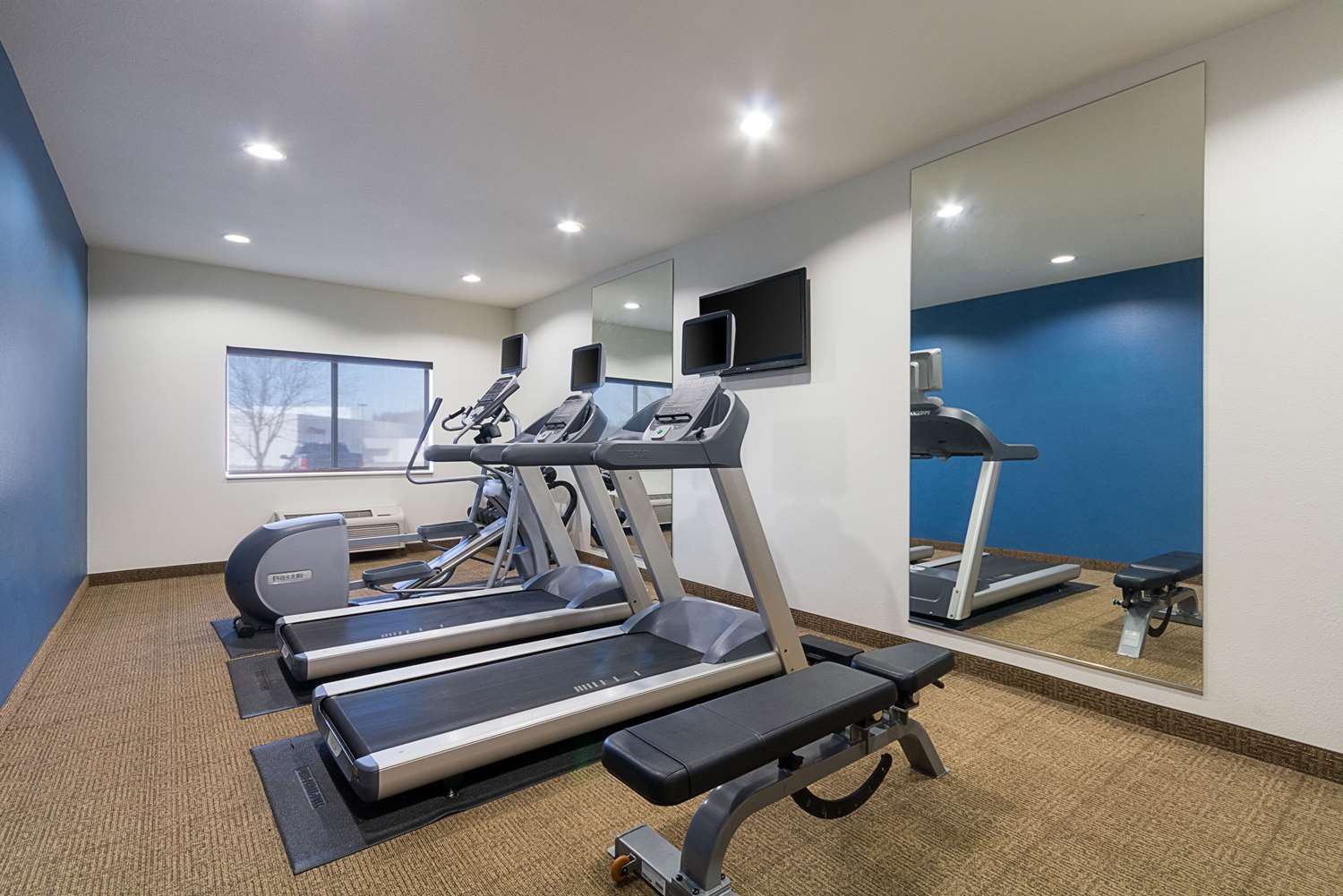 Comfort Inn Barboursville near Huntington Mall area 5/19