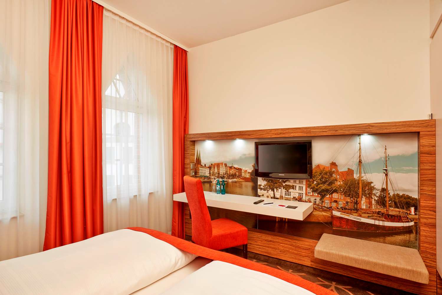 H+ HOTEL LUBECK 25/50