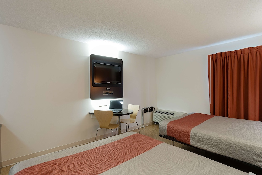 Motel6 Brandon, MB 28/46